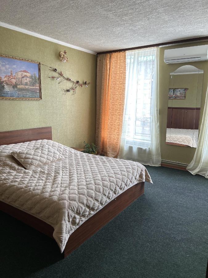 Гостьовий Дім Guest House Podilsk Esterno foto